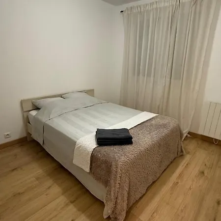 4 Bedroom - Center Merignac (Gironde)
